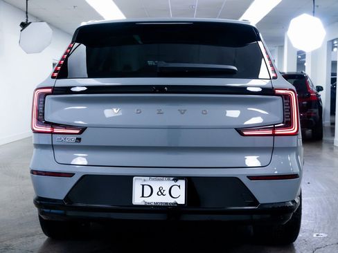 Used 2025 Volvo EX90 Ultra image 5