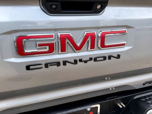 Used 2024 GMC Canyon AT4X AWD/4WD image 30