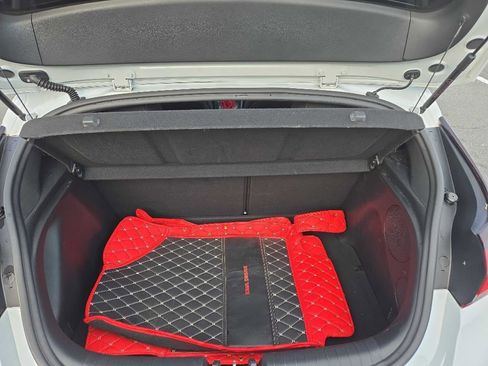 Used 2020 Hyundai Veloster Turbo R-Spec image 29