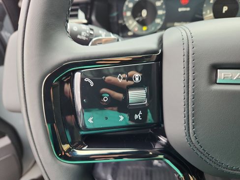 Used 2026 Land Rover Range Rover Velar Dynamic SE image 19