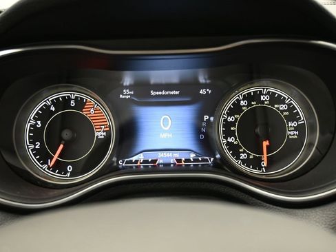 Certified 2022 Jeep Cherokee Latitude Lux image 24