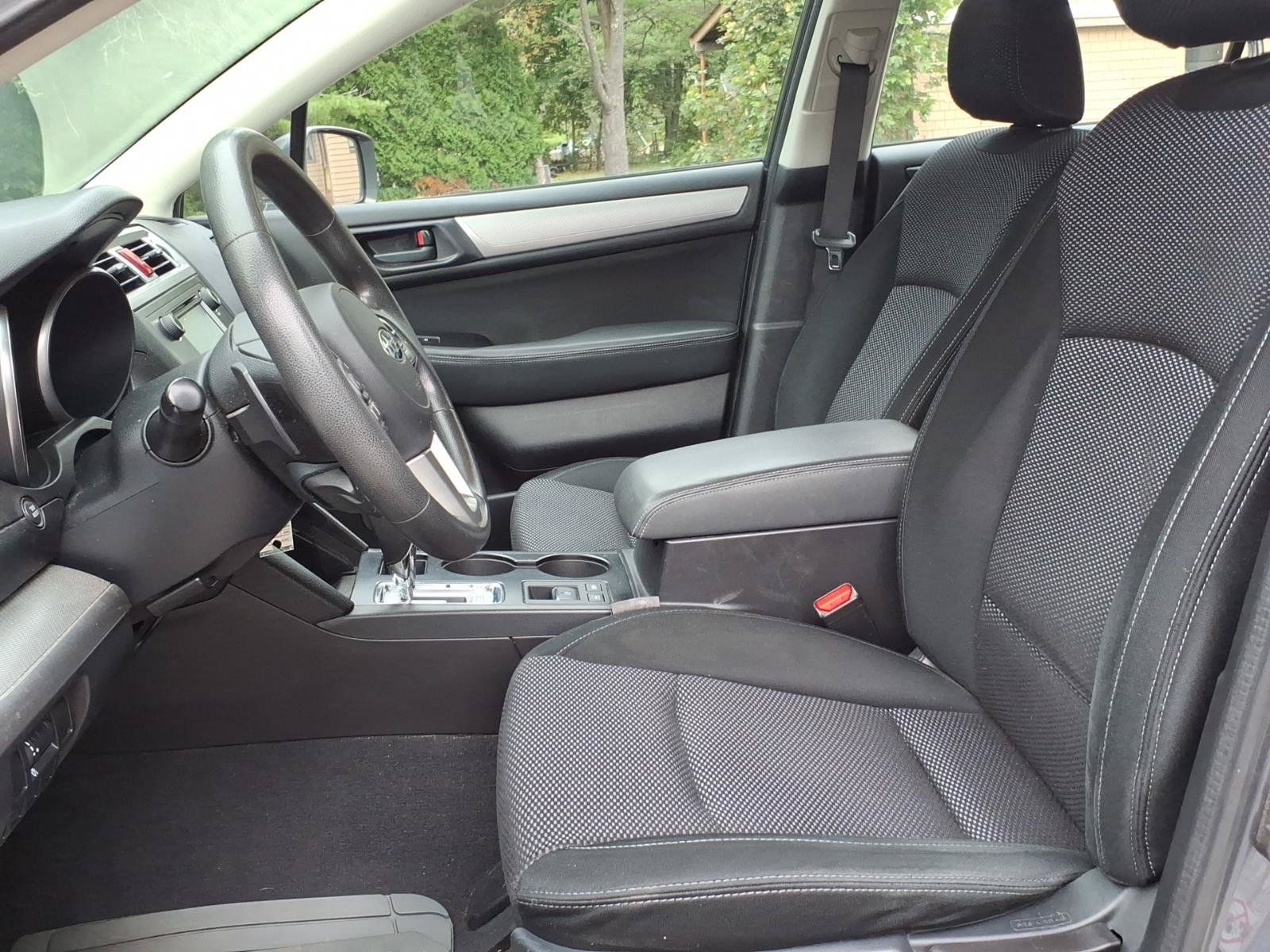 Used 2016 Subaru Outback 2.5i AWD/4WD image 8