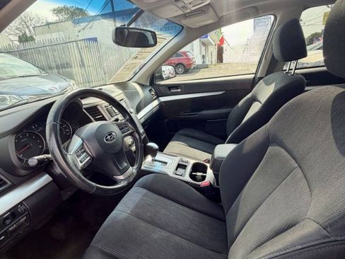 Used 2013 Subaru Outback 2.5i Premium AWD/4WD image 16