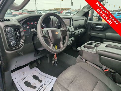 Used 2020 Chevrolet Silverado 2500 Custom w/ Custom Convenience Package image 14