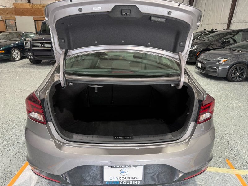 Used 2020 Hyundai Elantra Value Edition w/ Cargo Package (C1) FWD image 12