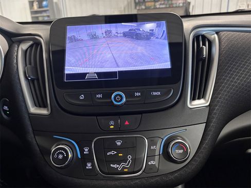 Used 2022 Chevrolet Malibu RS image 18