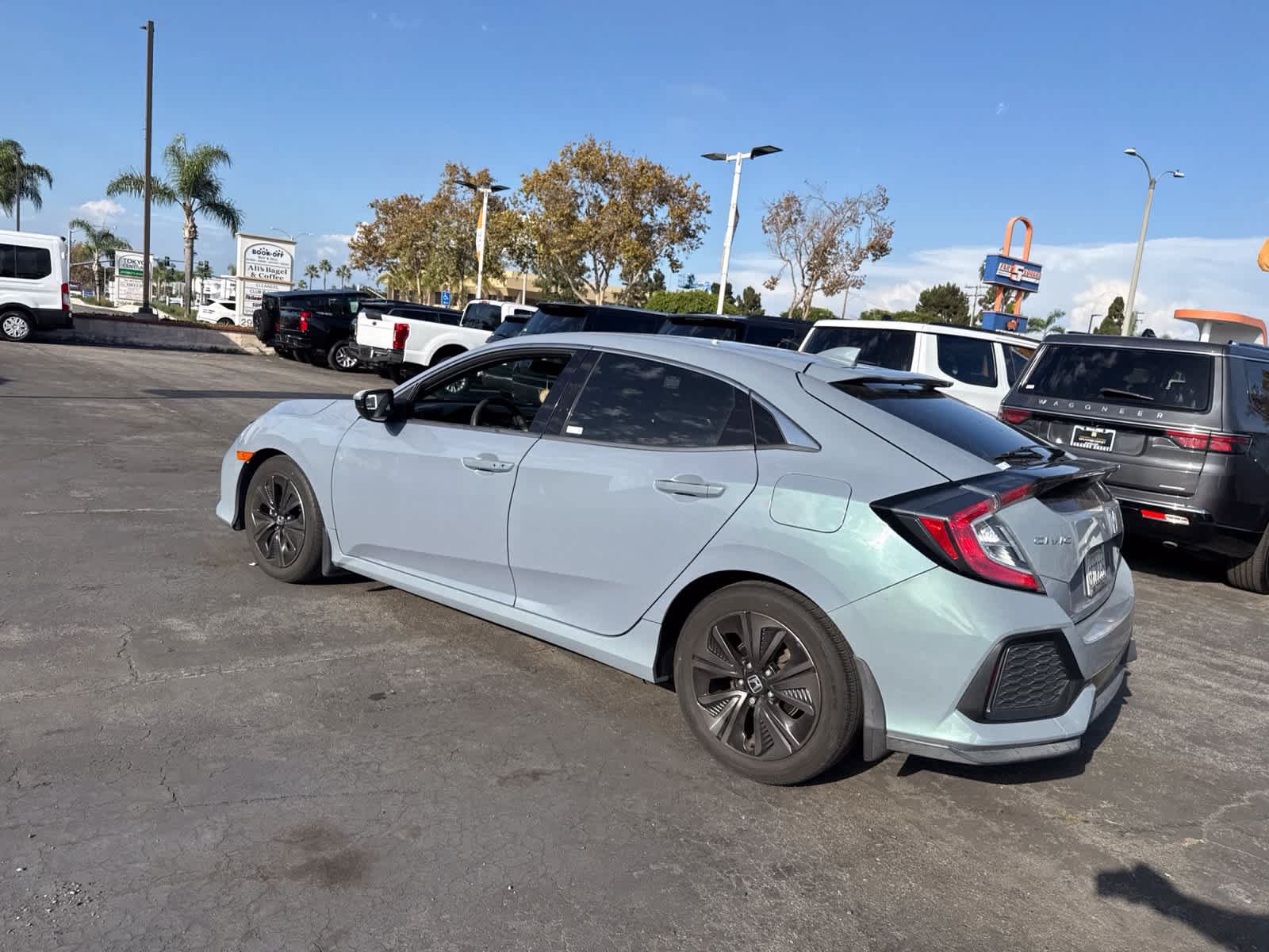 Used 2018 Honda Civic EX image 15