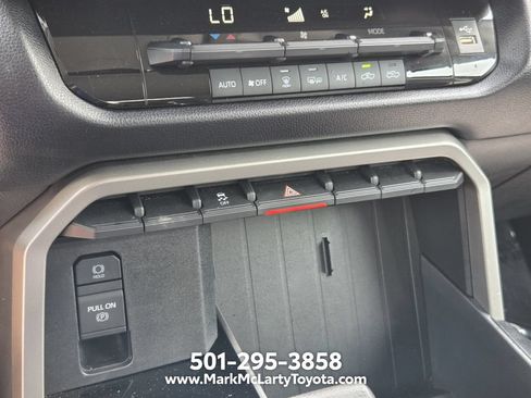 Used 2023 Toyota Tundra SR5 w/ SR5 Convenience Package AWD/4WD image 21