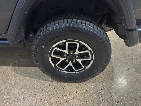 Used 2024 Jeep Wrangler Unlimited Rubicon w/ Convenience Group image 12