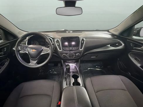 Used 2020 Chevrolet Malibu LT FWD image 9