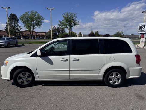 Used 2013 Dodge Grand Caravan SXT FWD image 5
