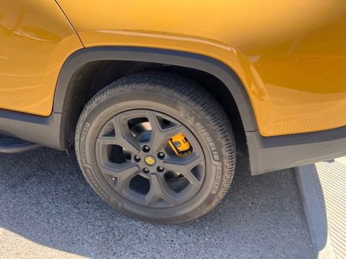 Used 2022 Rivian R1T Adventure AWD/4WD image 9