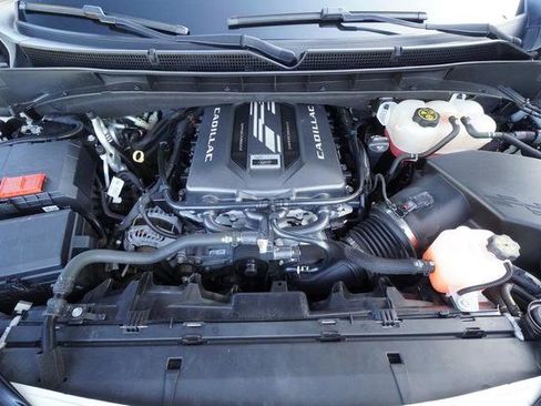 Used 2023 Cadillac Escalade V image 10