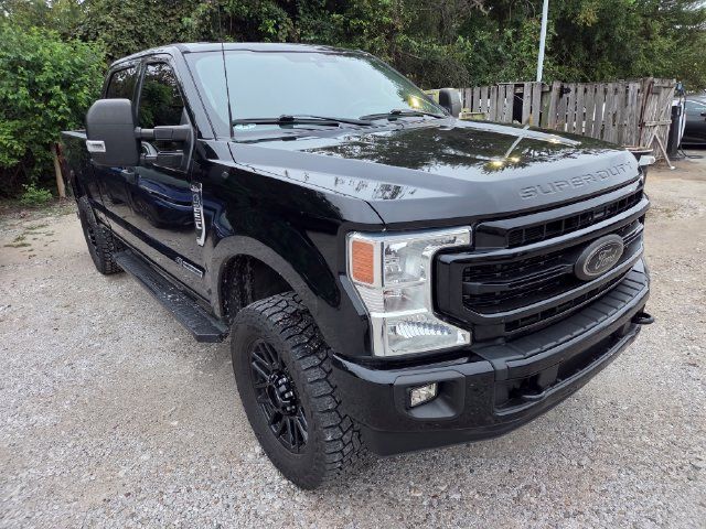 Used 2022 Ford F250 XLT w/ Black Appearance Package AWD/4WD image 3
