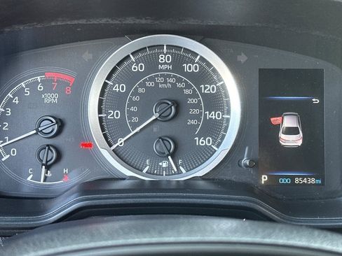 Used 2020 Toyota Corolla LE image 23