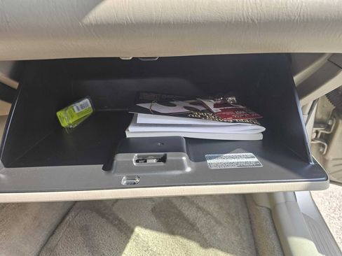 Used 2002 Toyota Camry LE image 41