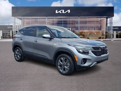 Certified 2025 Kia Seltos LX