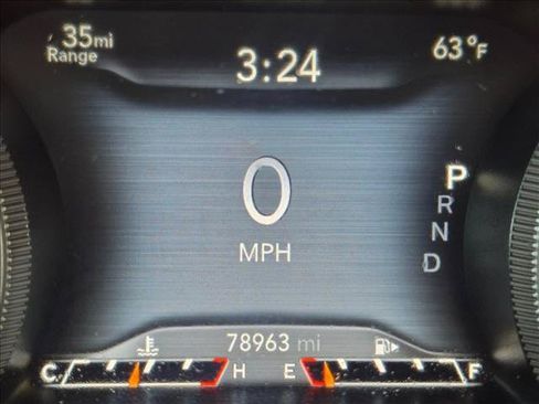 Used 2019 Jeep Cherokee Limited AWD/4WD image 11