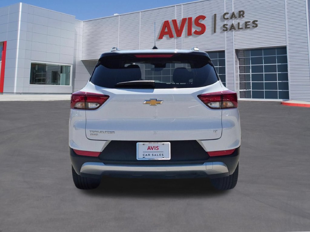 Used 2025 Chevrolet TrailBlazer LT AWD/4WD image 7