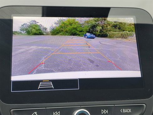 Used 2024 Chevrolet Malibu LT image 17