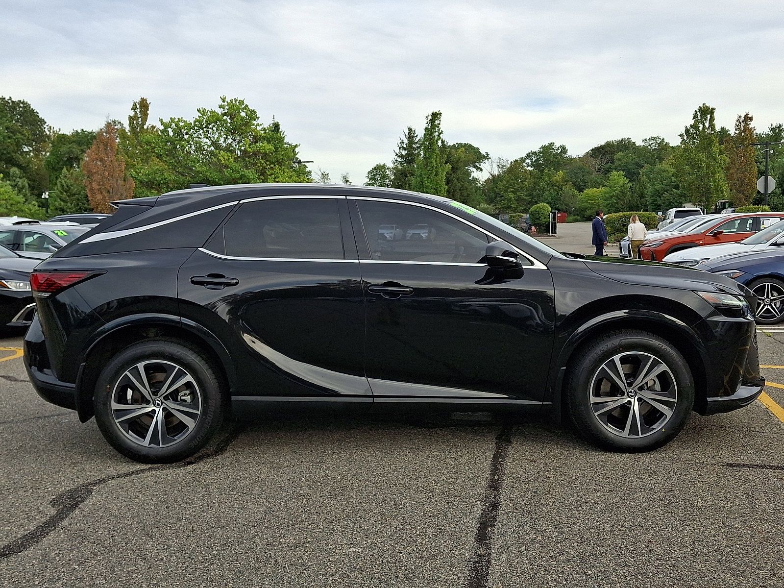 Certified 2023 Lexus RX 350 Premium w/ Accessory Package AWD/4WD image 8