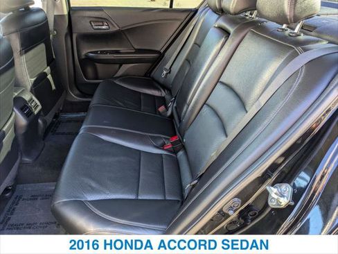 Used 2016 Honda Accord Touring image 22
