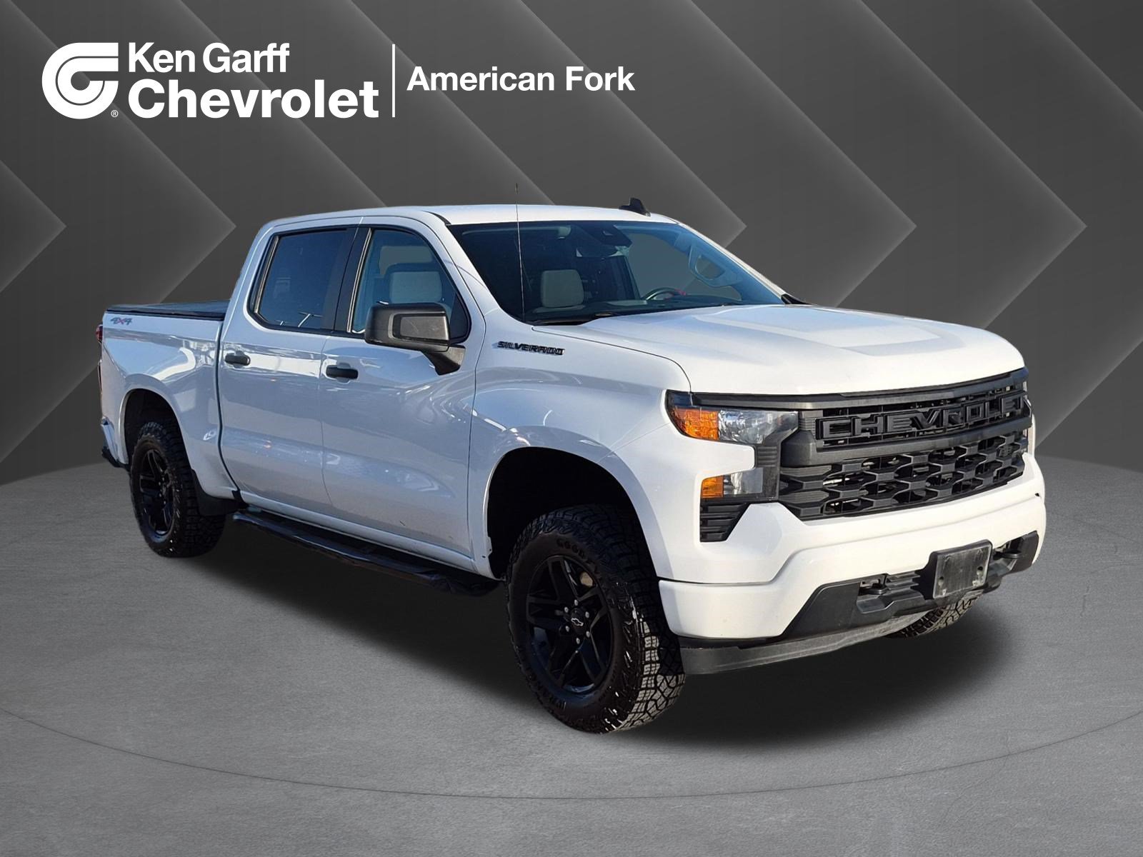 Used 2022 Chevrolet Silverado 1500 Custom w/ LPO, Dark Essentials Package AWD/4WD image 1