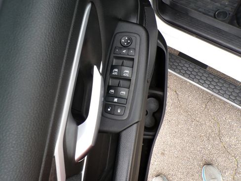 Used 2022 RAM 1500 Big Horn w/ Trailer Tow Group (B) RWD image 9