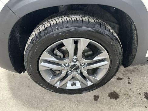 Used 2022 Kia Seltos LX image 22