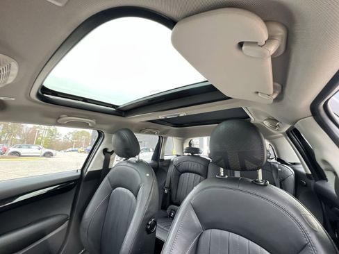 Used 2020 MINI Cooper S image 25