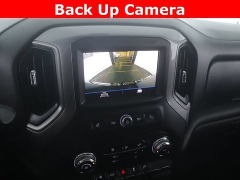 Used 2021 GMC Sierra 1500 4x4 Crew Cab w/ Sierra Value Package image 5
