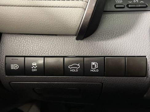 Certified 2022 Toyota Camry XLE image 27