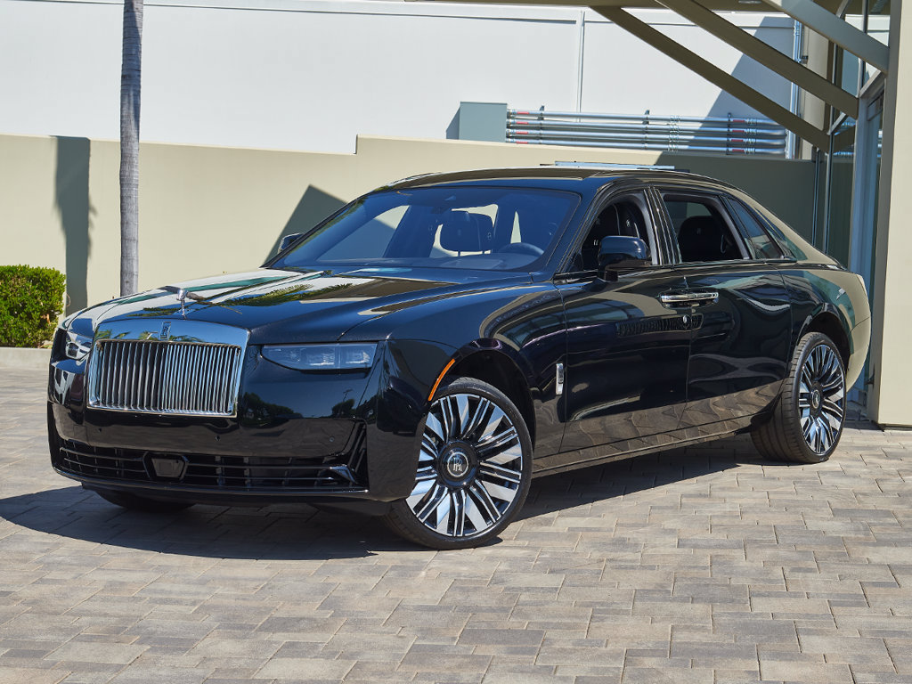 Used 2026 Rolls-Royce Ghost Extended Wheelbase AWD/4WD image 1