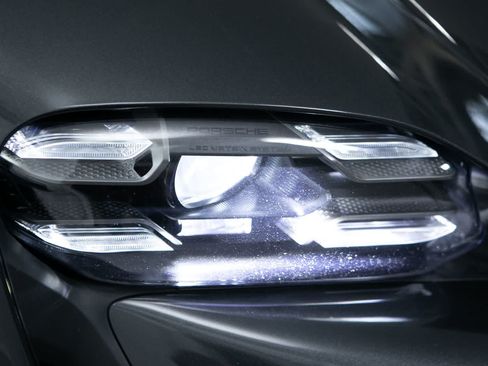 Certified 2023 Porsche Taycan 4S AWD/4WD image 16