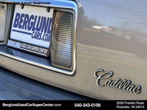 Used 1996 Cadillac De Ville Base image 16