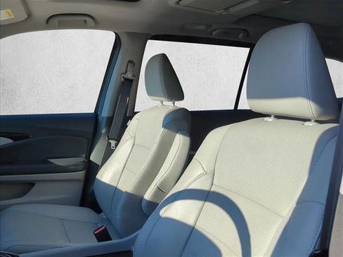 Used 2022 Honda Pilot Elite image 11