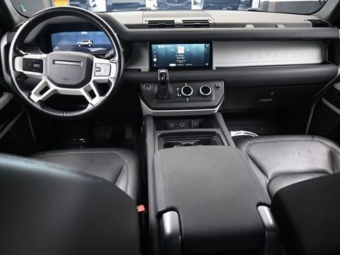 Used 2022 Land Rover Defender 110 S image 37