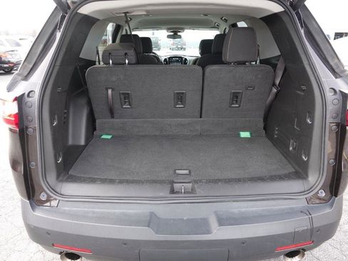 Used 2019 Chevrolet Traverse LT image 10