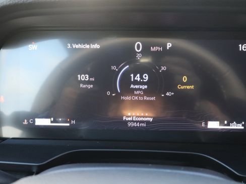 Used 2025 Jeep Grand Cherokee Laredo image 24