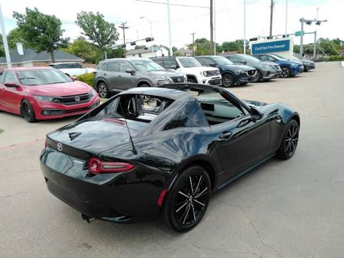 Used 2024 MAZDA MX-5 Miata RF Grand Touring RWD image 16