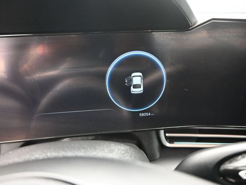 Used 2024 Hyundai Elantra SEL FWD image 18