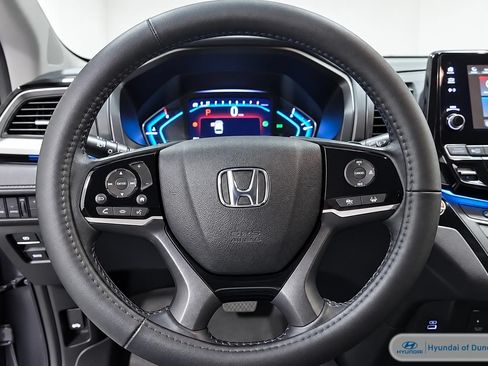 Used 2022 Honda Odyssey Touring image 9