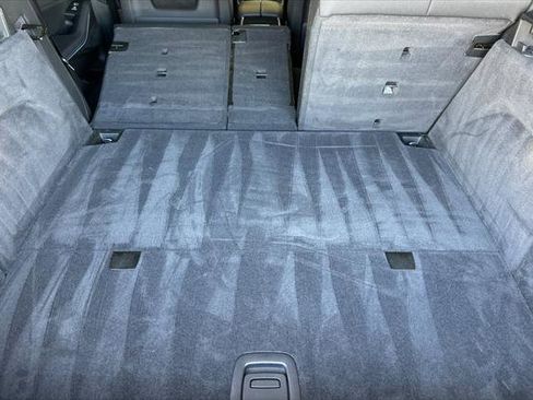 Used 2022 BMW X5 xDrive45e w/ Climate Comfort Package image 14