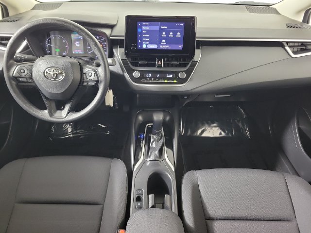 Used 2025 Toyota Corolla LE FWD image 16
