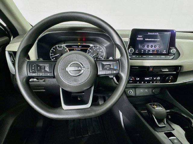 Used 2022 Nissan Rogue SV FWD image 10