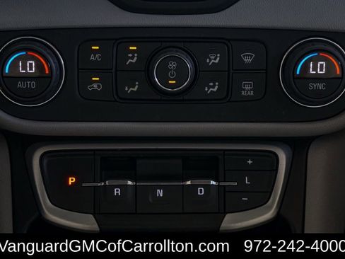 Used 2023 GMC Terrain SLE w/ Driver Convenience Package image 27