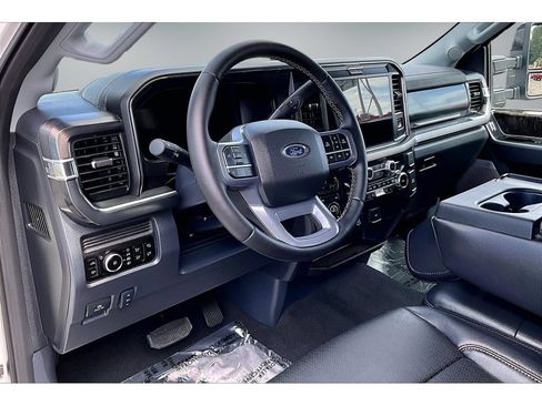 Used 2026 Ford F250 Lariat w/ Tremor Off-Road Package AWD/4WD image 14