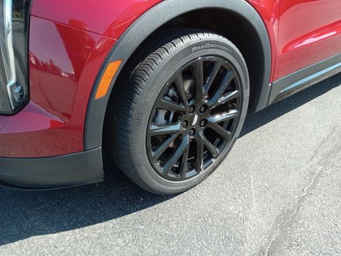 Used 2023 Cadillac XT4 Sport w/ LPO, Onyx Lite Package image 7