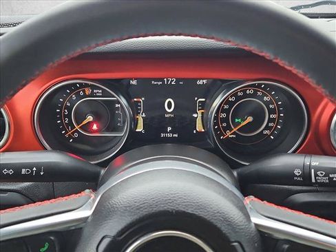 Used 2023 Jeep Gladiator Rubicon w/ LED Lighting Group AWD/4WD image 11