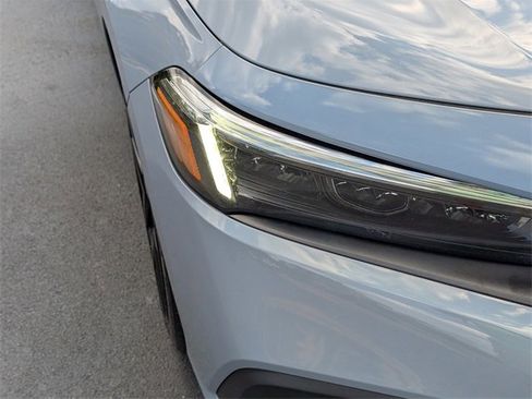 Used 2024 Honda Civic Sport image 4